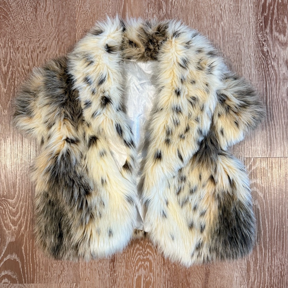 Vintage faux fur vest 
XXS-XS